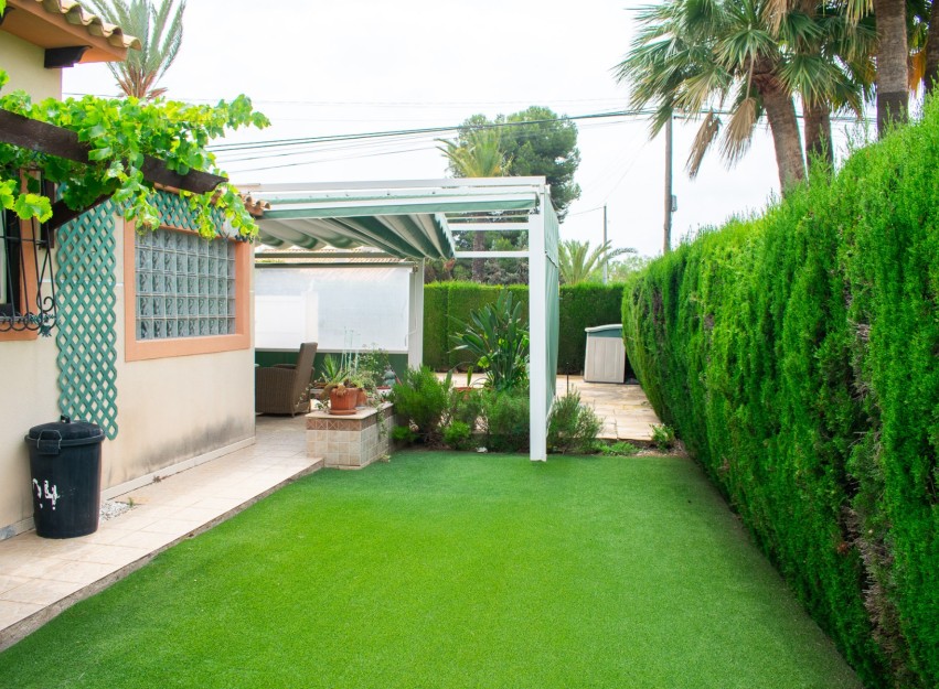 Herverkoop - Villa - Orihuela Costa - MUY CERCA DE LA PLAYA