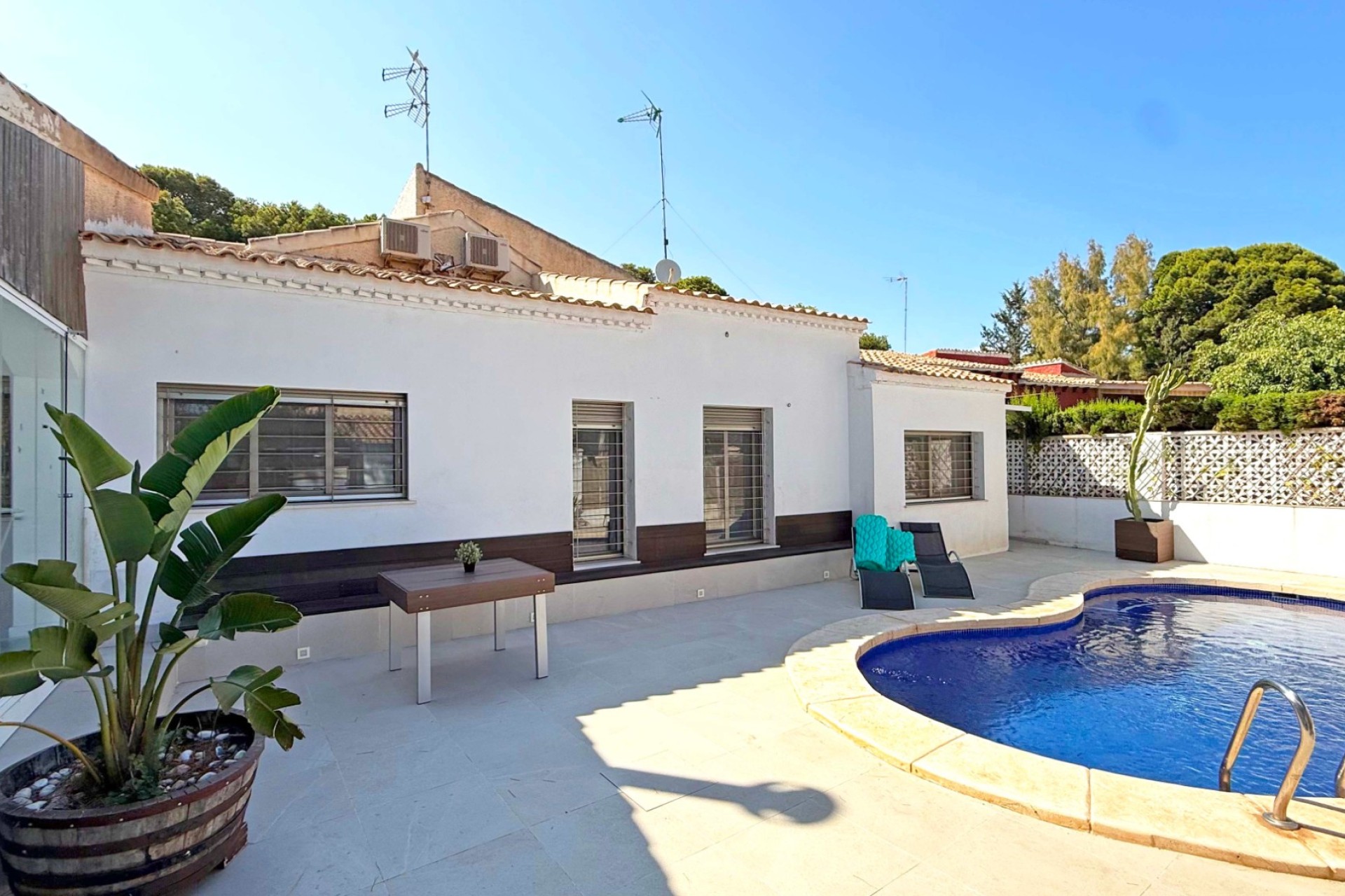 Herverkoop - Villa - Orihuela Costa - Punta Prima
