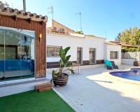Herverkoop - Villa - Orihuela Costa - Punta Prima
