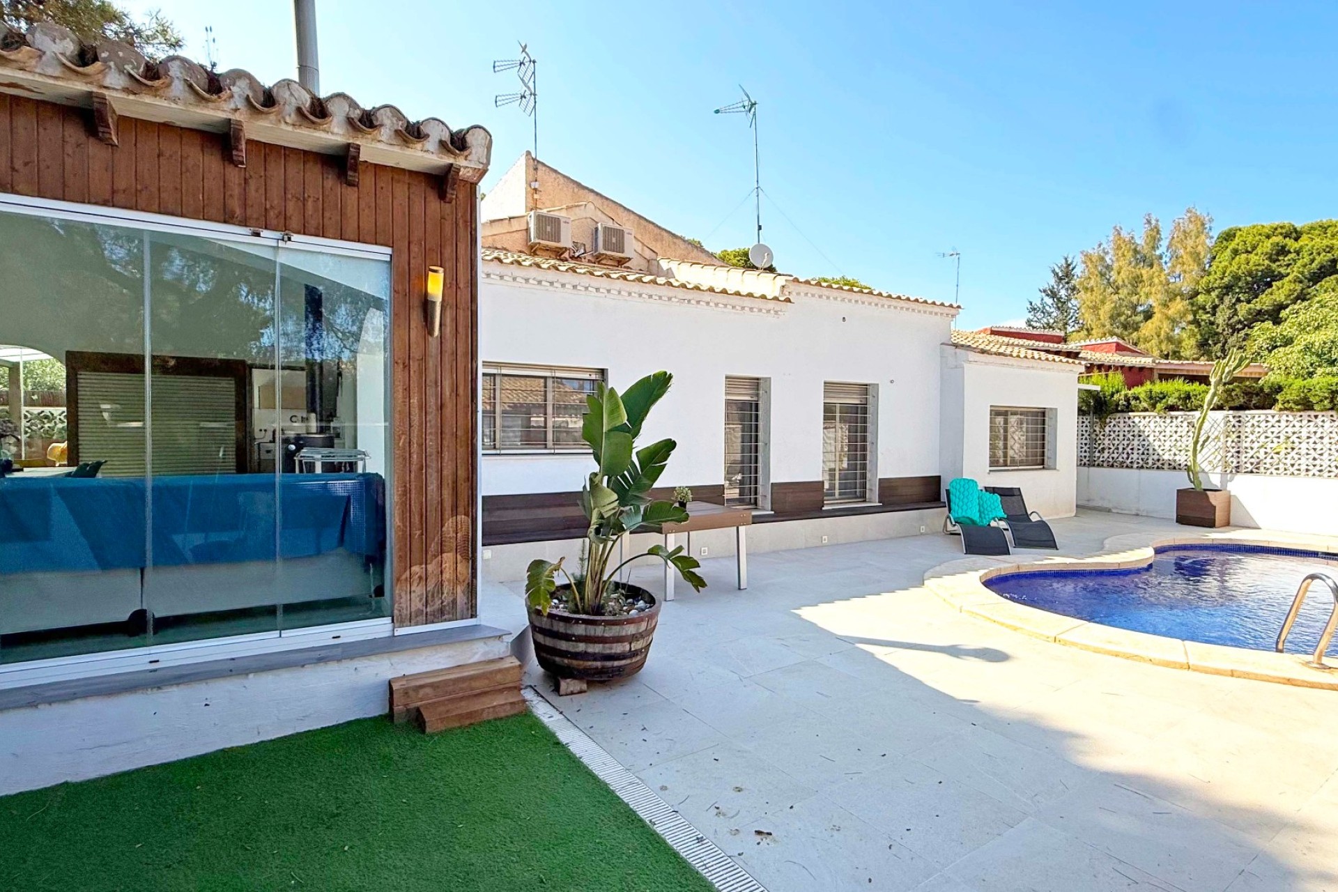 Herverkoop - Villa - Orihuela Costa - Punta Prima