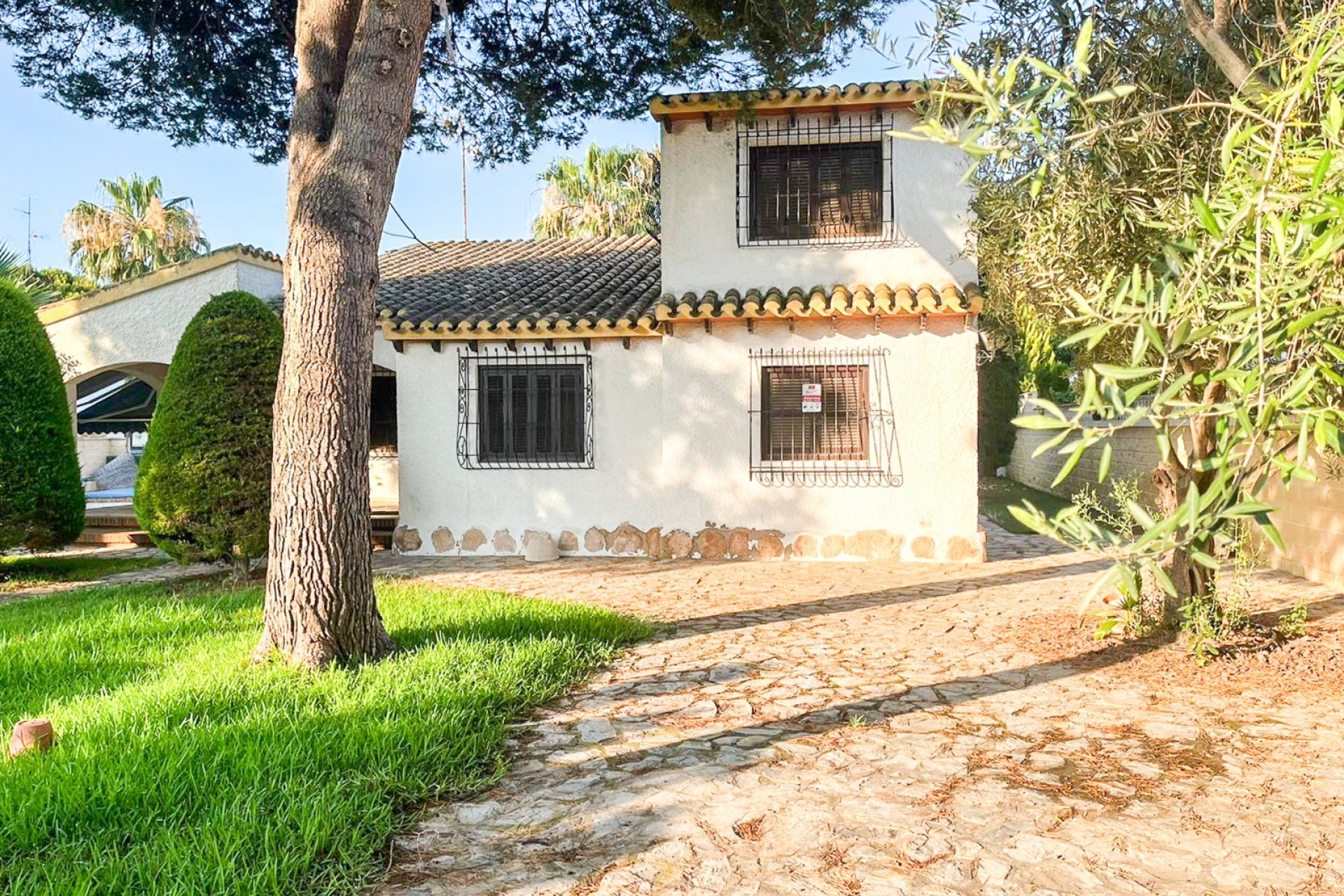 Herverkoop - Villa - Orihuela Costa - Punta Prima