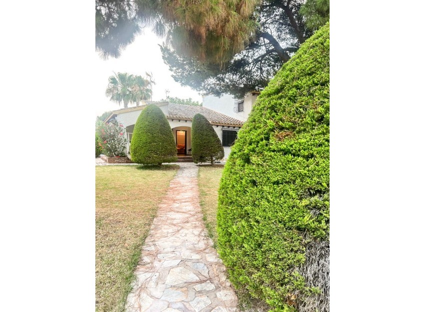 Herverkoop - Villa - Orihuela Costa - Punta Prima
