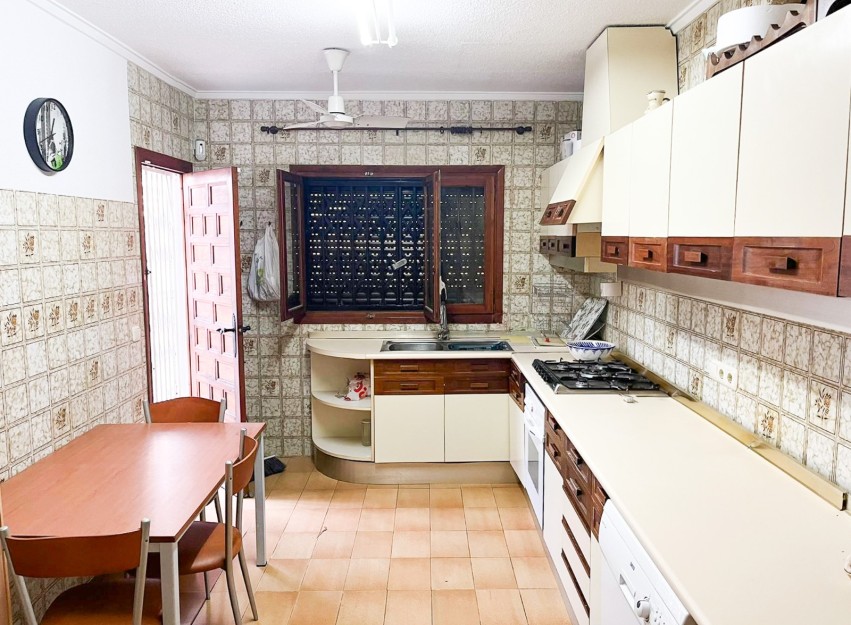 Herverkoop - Villa - Orihuela Costa - Punta Prima