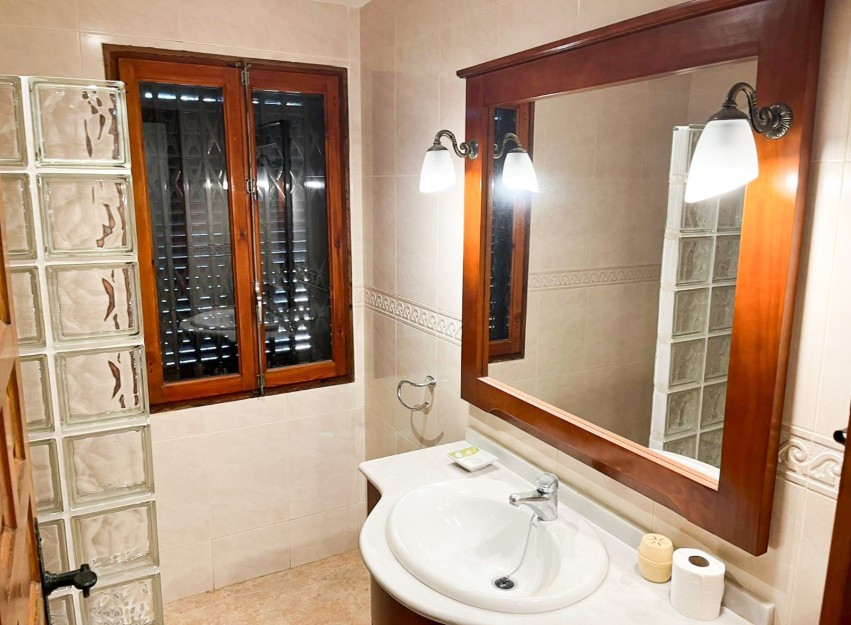 Herverkoop - Villa - Orihuela Costa - Punta Prima