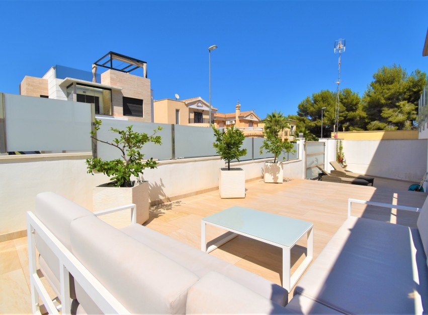 Herverkoop - Villa - Orihuela Costa - Villamartín