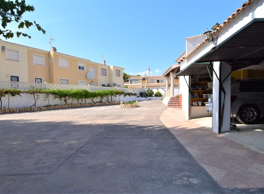 Herverkoop - Villa - Orihuela Costa - Villamartín