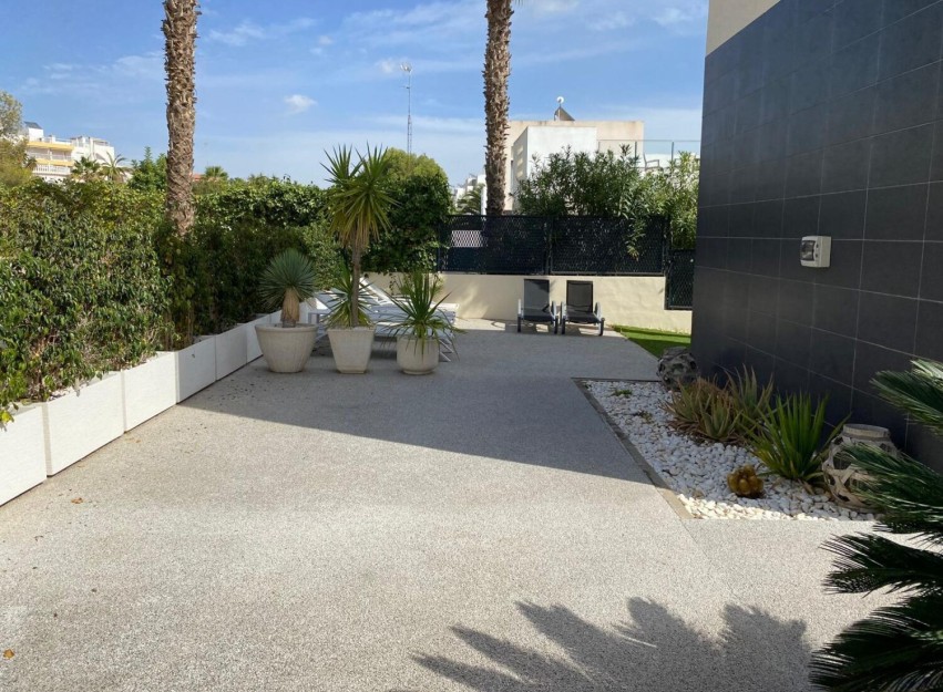 Herverkoop - Villa - Orihuela Costa - Villamartín