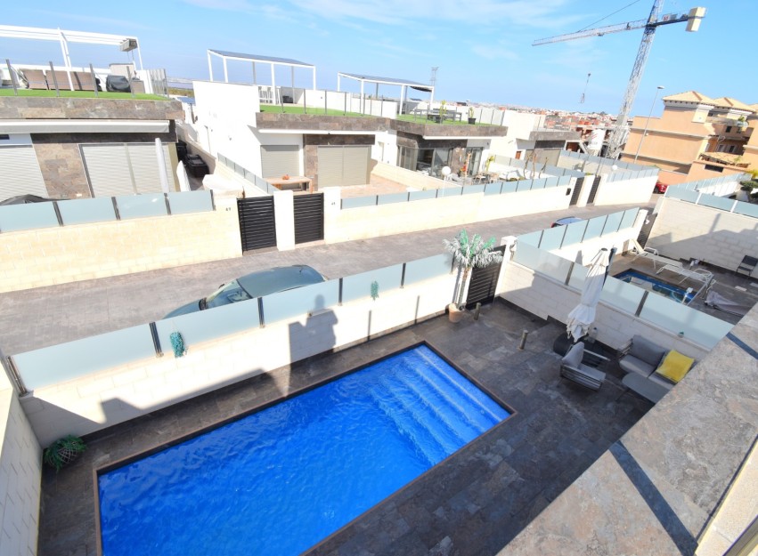 Herverkoop - Villa - Orihuela Costa - Villamartín