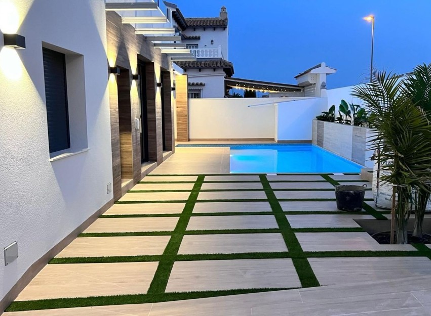 Herverkoop - Villa - Orihuela Costa - Villamartín