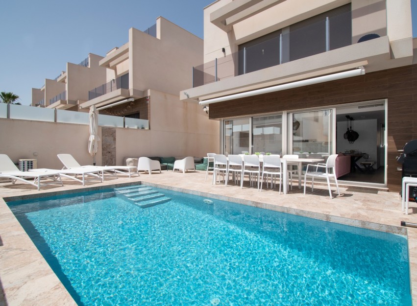 Herverkoop - Villa - Orihuela Costa - Villamartín
