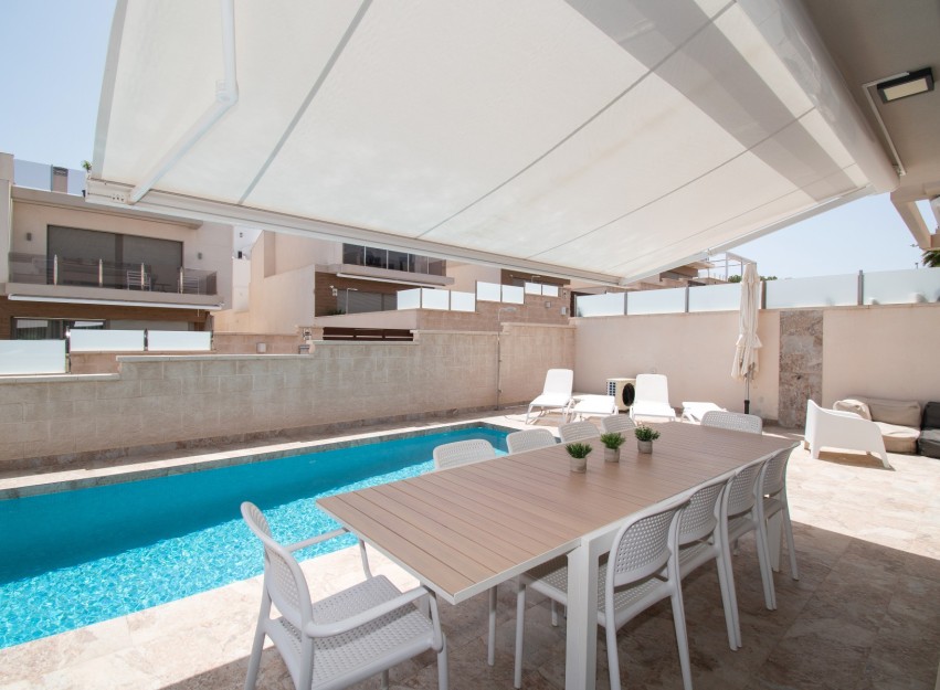 Herverkoop - Villa - Orihuela Costa - Villamartín