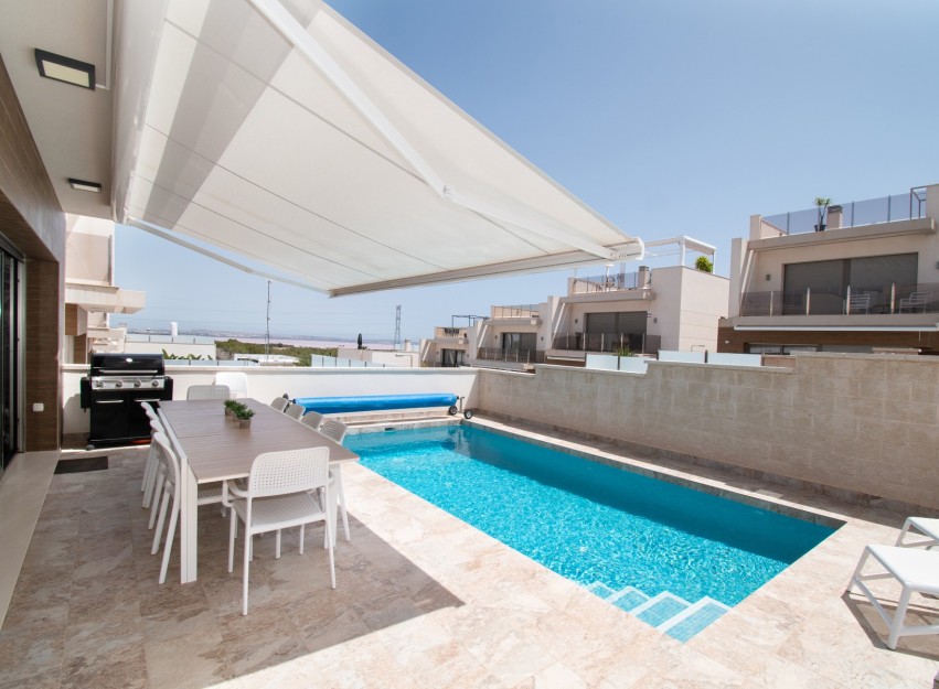 Herverkoop - Villa - Orihuela Costa - Villamartín