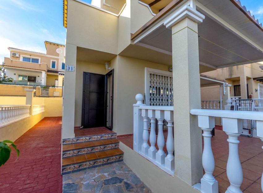 Herverkoop - Villa - Orihuela Costa - Villamartín