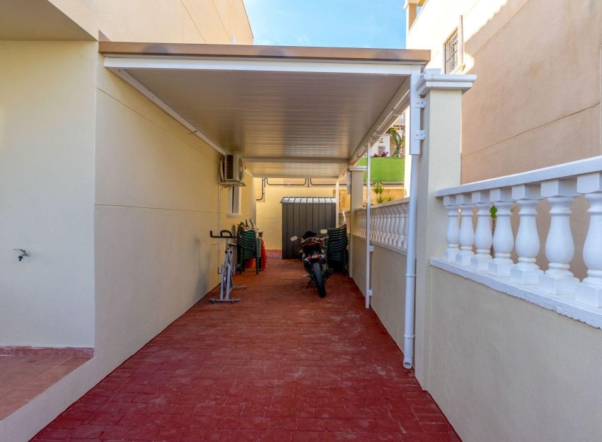 Herverkoop - Villa - Orihuela Costa - Villamartín