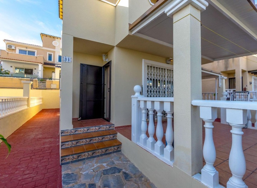 Herverkoop - Villa - Orihuela Costa - Villamartín