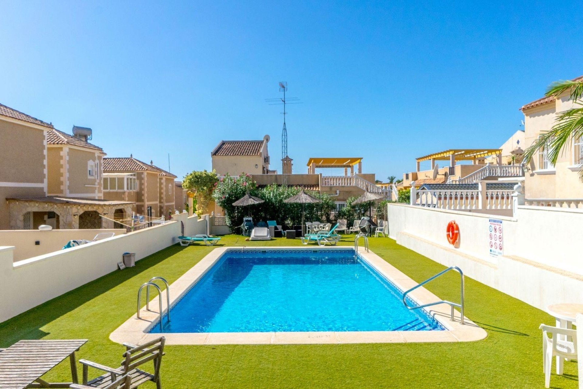 Herverkoop - Villa - Orihuela Costa - Villamartín