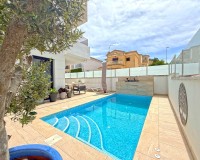 Herverkoop - Villa - Orihuela Costa - Villamartín