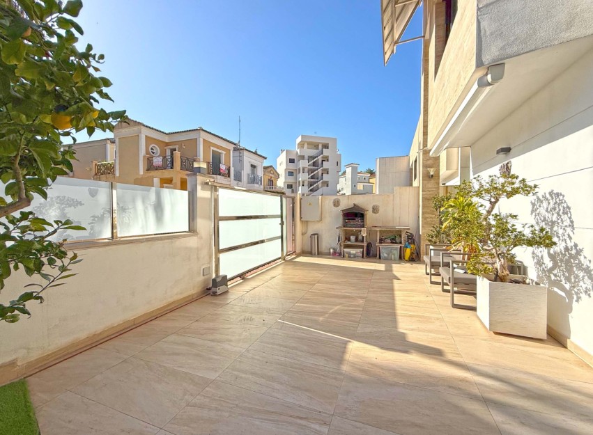Herverkoop - Villa - Orihuela Costa - Villamartín