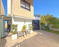 Herverkoop - Villa - Orihuela Costa - Villamartín