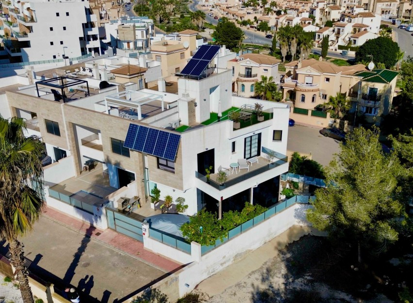 Herverkoop - Villa - Orihuela Costa - Villamartín