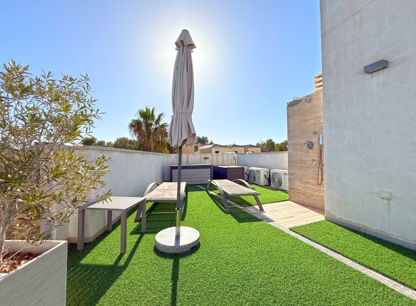Herverkoop - Villa - Orihuela Costa - Villamartín