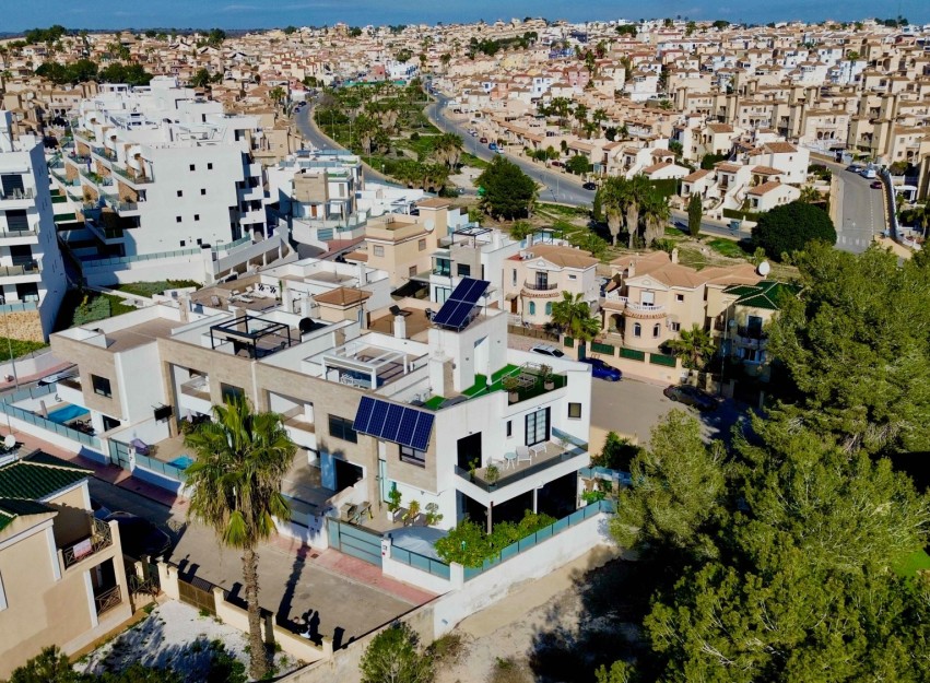 Herverkoop - Villa - Orihuela Costa - Villamartín