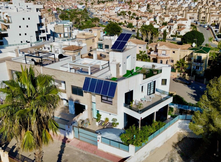 Herverkoop - Villa - Orihuela Costa - Villamartín