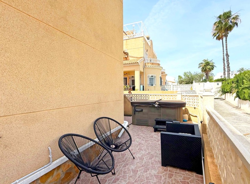 Herverkoop - Villa - Orihuela Costa - Villamartín