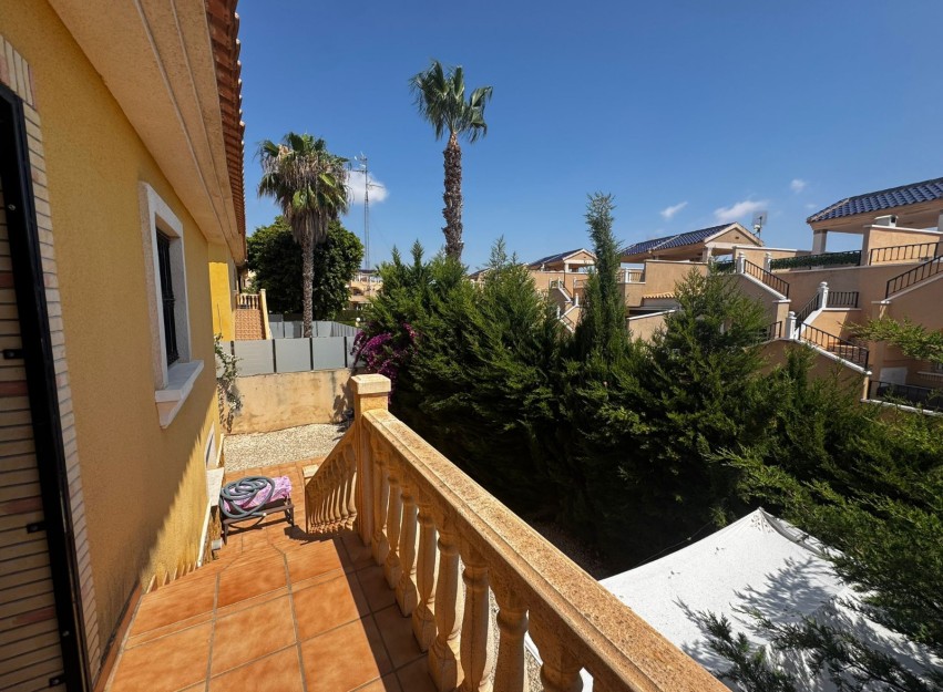 Herverkoop - Villa - Orihuela Costa - Villamartín