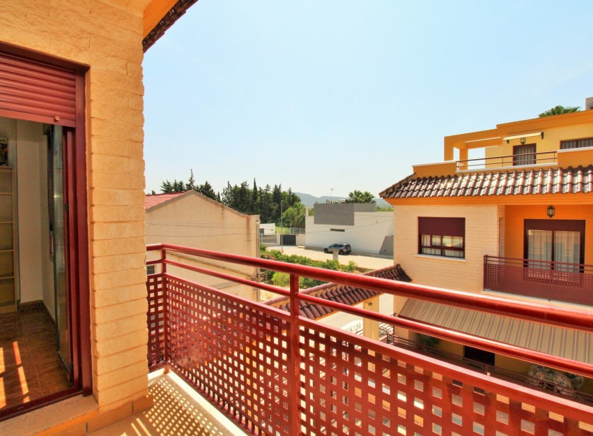 Herverkoop - Villa - Orihuela - Los Desamparados