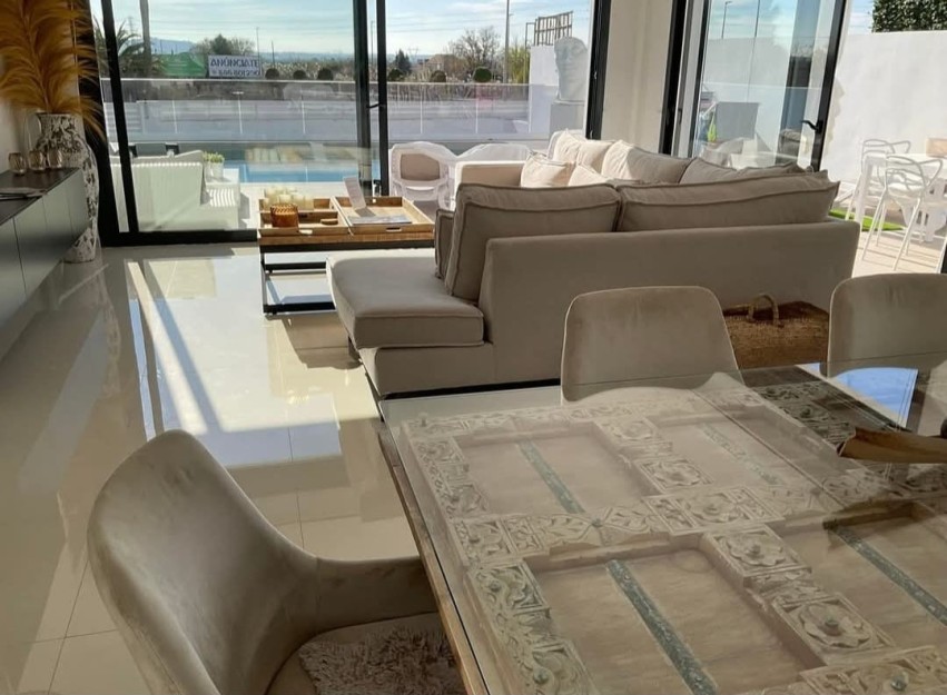 Herverkoop - Villa - San Fulgencio - Urbanización La Marina