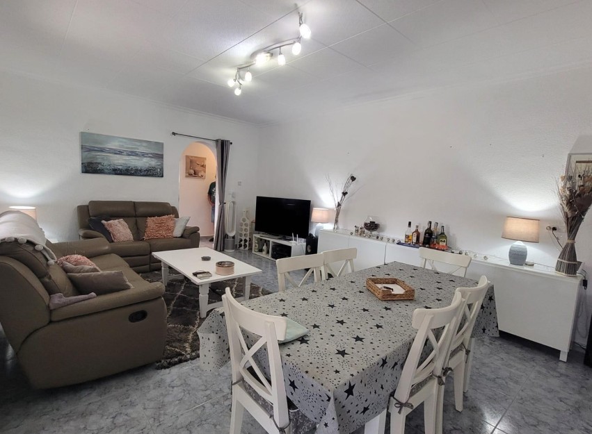 Herverkoop - Villa - San Fulgencio - Urbanización La Marina