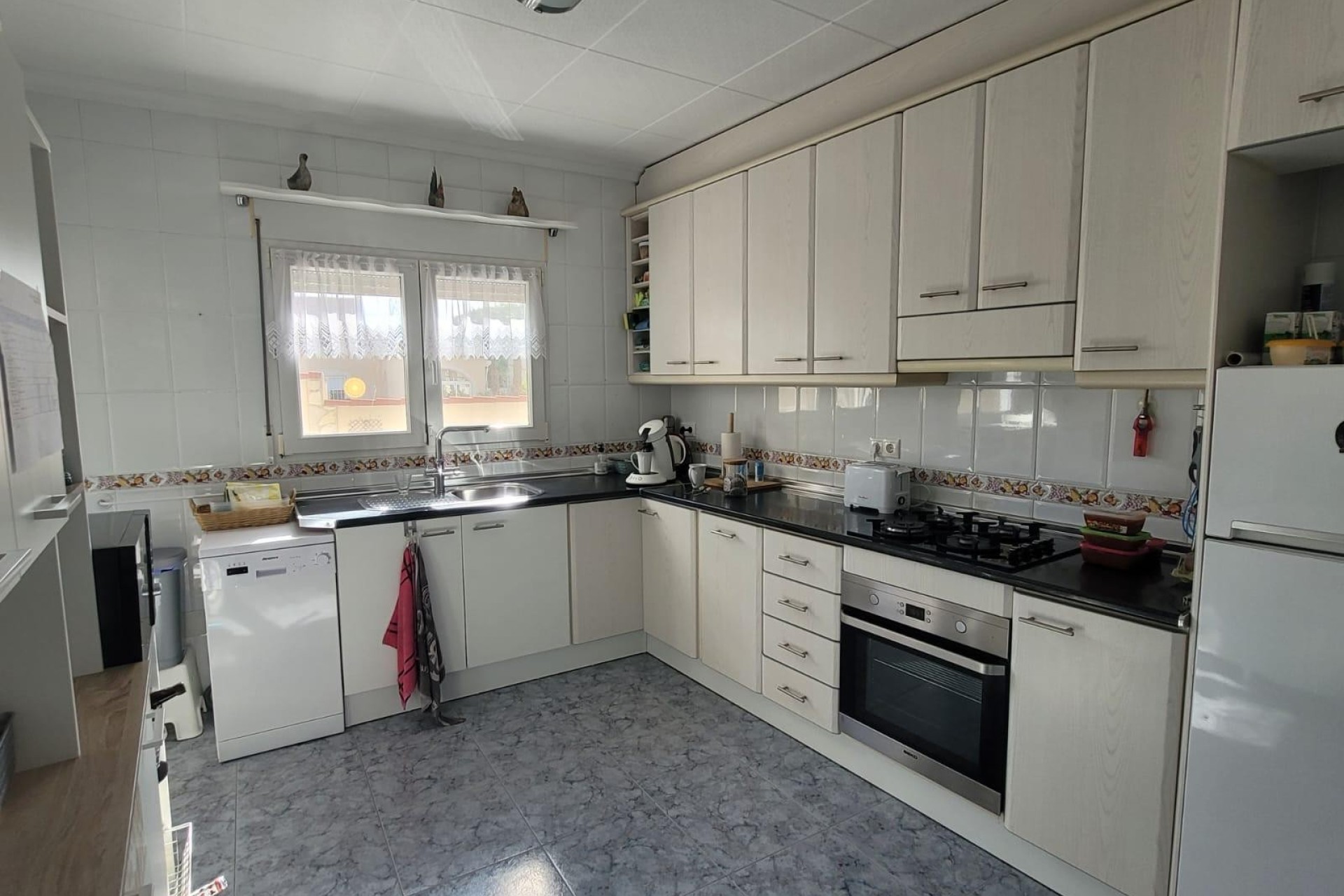 Herverkoop - Villa - San Fulgencio - Urbanización La Marina