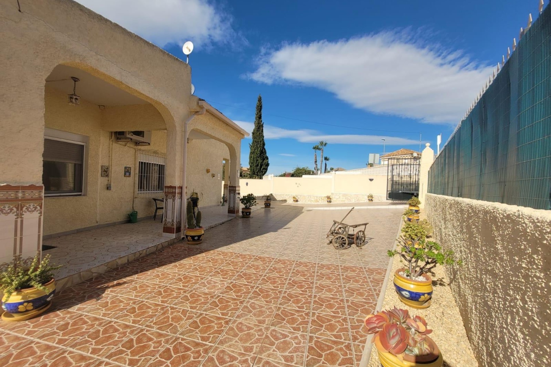 Herverkoop - Villa - San Fulgencio - Urbanización La Marina