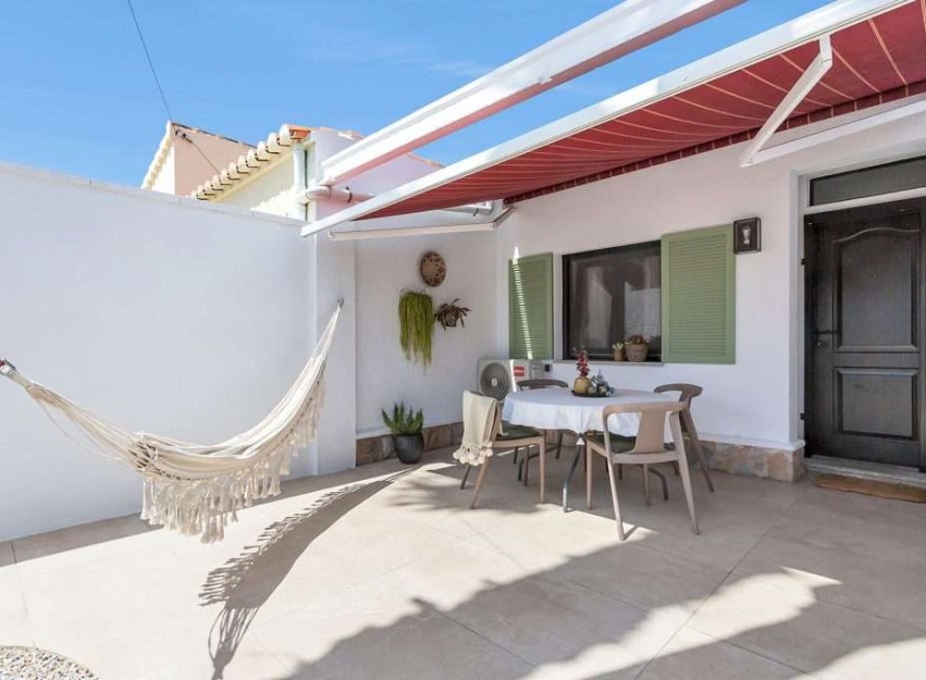 Herverkoop - Villa / Semi-detached Villa - Torrevieja - Torreta Florida