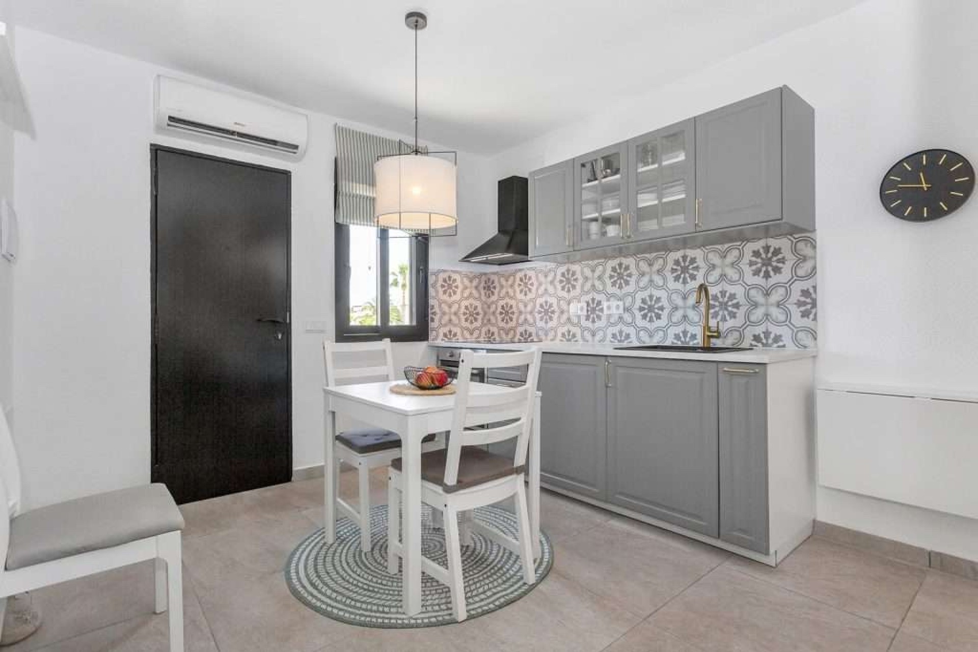 Herverkoop - Villa / Semi-detached Villa - Torrevieja - Torreta Florida