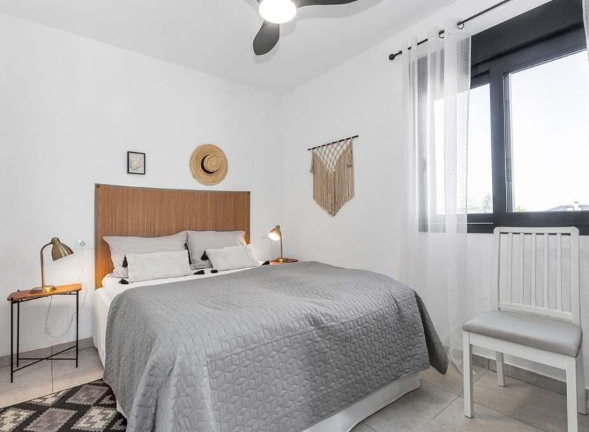 Herverkoop - Villa / Semi-detached Villa - Torrevieja - Torreta Florida