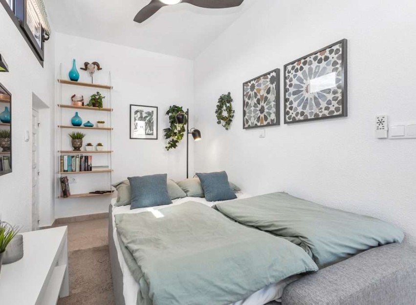 Herverkoop - Villa / Semi-detached Villa - Torrevieja - Torreta Florida