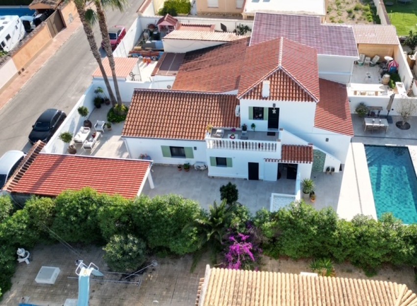 Herverkoop - Villa / Semi-detached Villa - Torrevieja - Torreta Florida