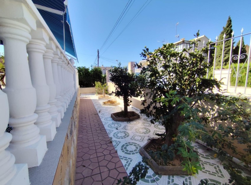 Herverkoop - Villa - Torrevieja - Center