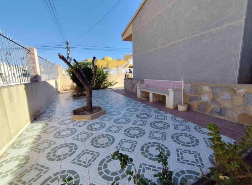 Herverkoop - Villa - Torrevieja - Center