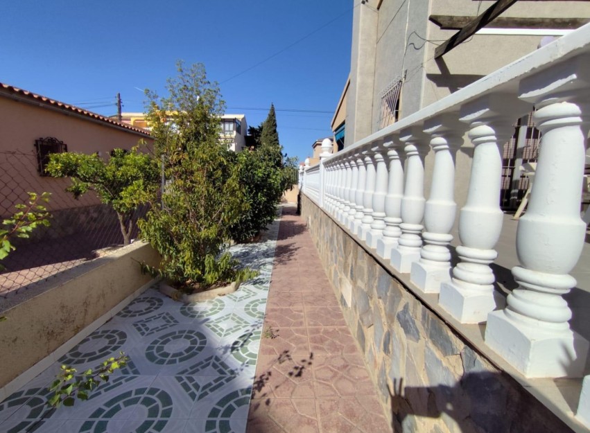 Herverkoop - Villa - Torrevieja - Center
