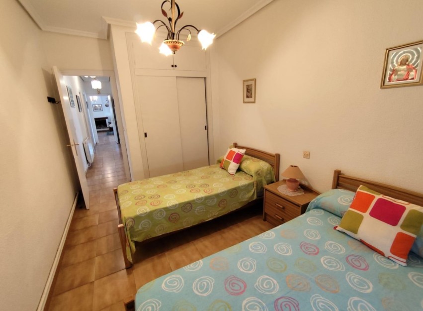 Herverkoop - Villa - Torrevieja - Center