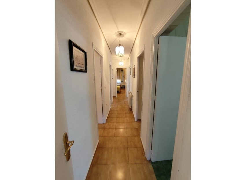 Herverkoop - Villa - Torrevieja - Center