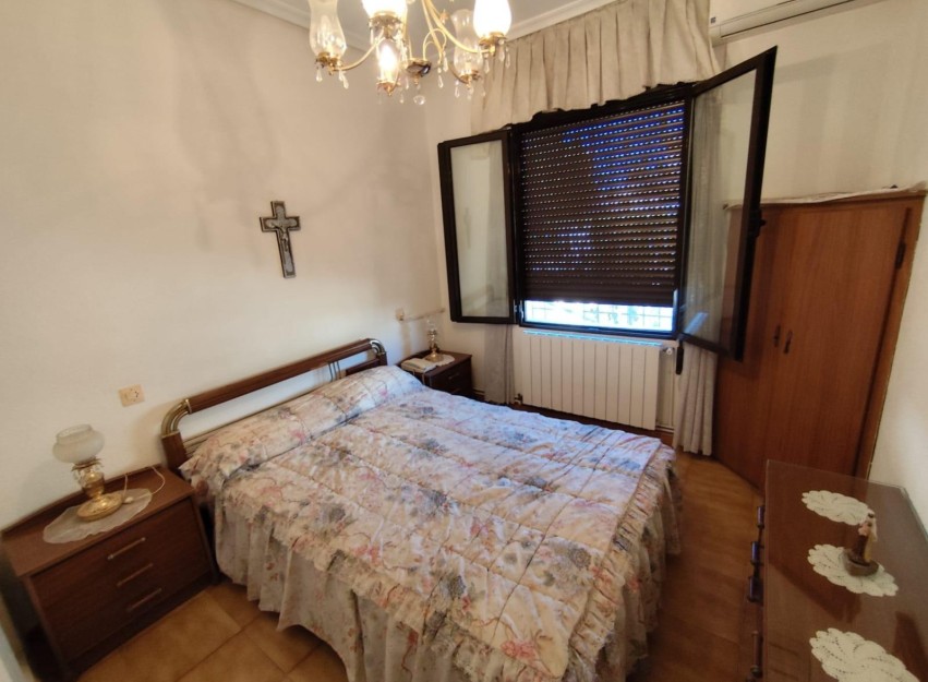 Herverkoop - Villa - Torrevieja - Center