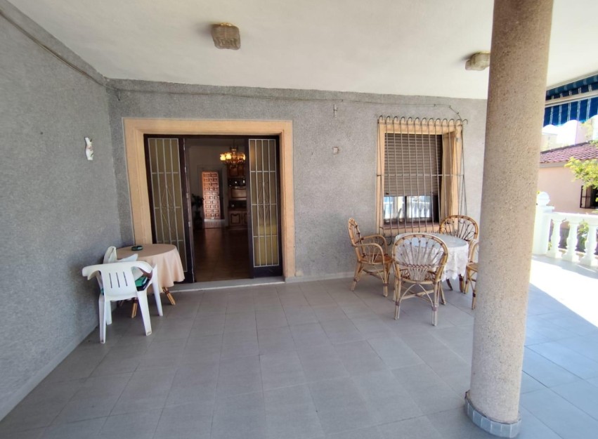 Herverkoop - Villa - Torrevieja - Center