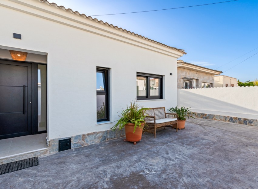 Herverkoop - Villa - Torrevieja - El Chaparral