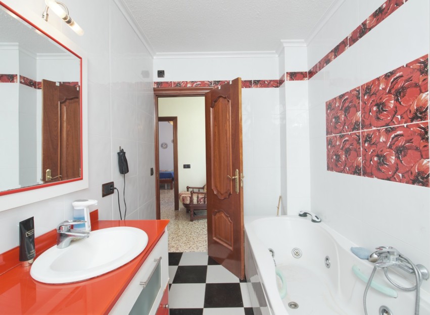 Herverkoop - Villa - Torrevieja - La Mata