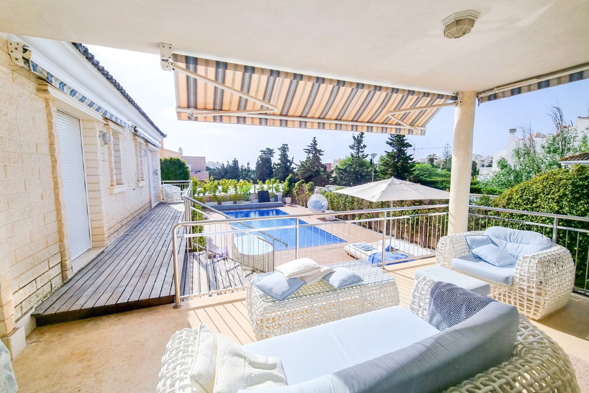 Herverkoop - Villa - Torrevieja - La Mata