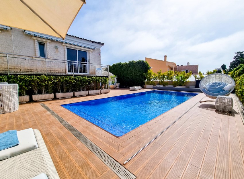 Herverkoop - Villa - Torrevieja - La Mata